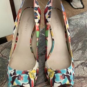 Nine West multicolor heels